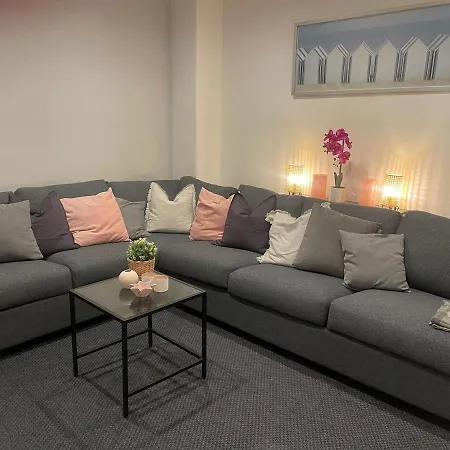 Readhostprofile Before Request! # Luxury 5-Bedroom Villa With Pool Cagnes-sur-Mer