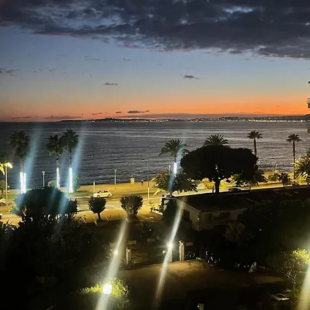 Daire Readhostprofile Before Request! # Luxury 5-Bedroom Villa With Pool *