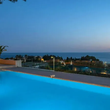 Appartamento Readhostprofile Before Request! # Luxury 5-Bedroom Villa With Pool *