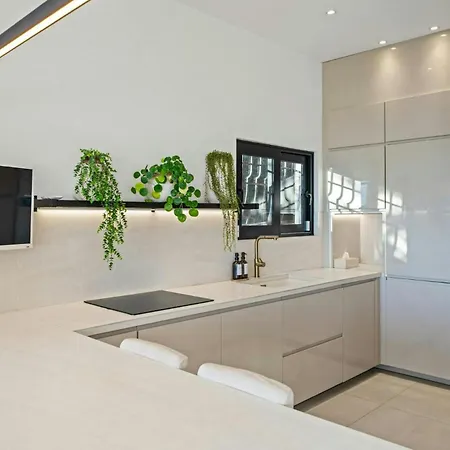 Readhostprofile Before Request! # Luxury 5-Bedroom Villa With Pool Appartamento *
