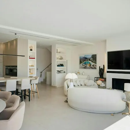 Readhostprofile Before Request! # Luxury 5-Bedroom Villa With Pool Appartamento *