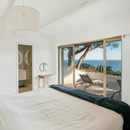 Readhostprofile Before Request! # Luxury 5-Bedroom Villa With Pool Cagnes-sur-Mer