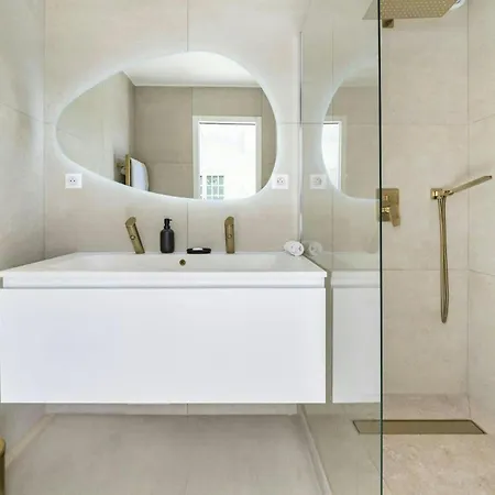 Readhostprofile Before Request! # Luxury 5-Bedroom Villa With Pool Appartamento