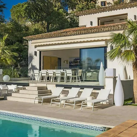 Appartamento Readhostprofile Before Request! # Luxury 5-Bedroom Villa With Pool