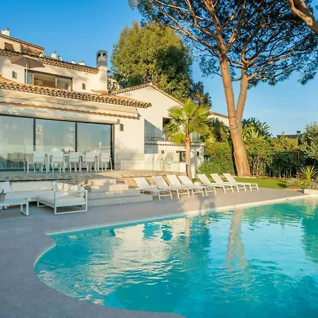 Readhostprofile Before Request! # Luxury 5-Bedroom Villa With Pool Appartamento