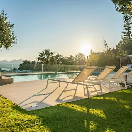 Readhostprofile Before Request! # Luxury 5-Bedroom Villa With Pool * Cagnes-sur-Mer
